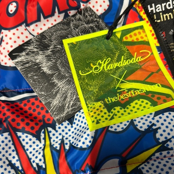 Soda Puffer Jacket Red and Blue with Comic Print - Picture 3 of 16